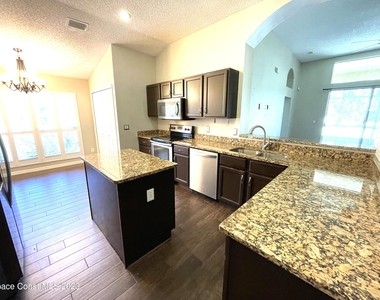 1600 Tailfeather Court - Photo Thumbnail 6