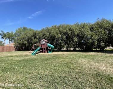 1600 Tailfeather Court - Photo Thumbnail 22