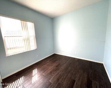 1600 Tailfeather Court - Photo Thumbnail 17