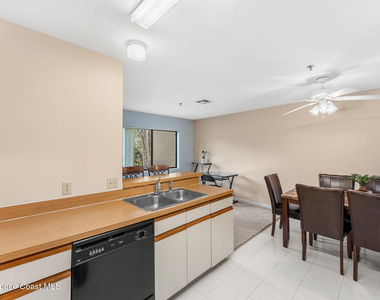 7814 Shadowood Drive - Photo Thumbnail 9