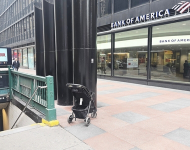 West 52nd Street - Photo Thumbnail 8