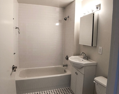West 96th Street - Photo Thumbnail 4