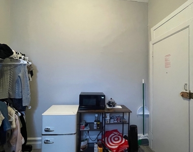 358 West 51st Street - Photo Thumbnail 1