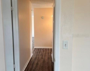 4507 Yorkshire Avenue - Photo Thumbnail 7