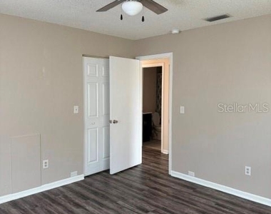 4507 Yorkshire Avenue - Photo Thumbnail 16