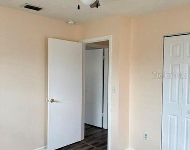 4507 Yorkshire Avenue - Photo Thumbnail 9