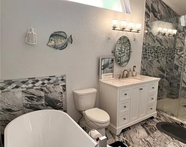 5556 Legend Hills Lane - Photo Thumbnail 13