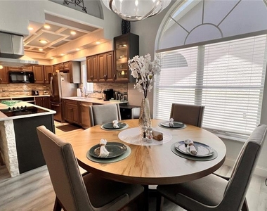 5556 Legend Hills Lane - Photo Thumbnail 23