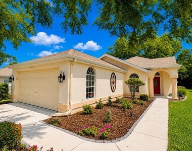 5556 Legend Hills Lane - Photo Thumbnail 2