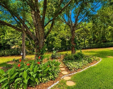 5556 Legend Hills Lane - Photo Thumbnail 21