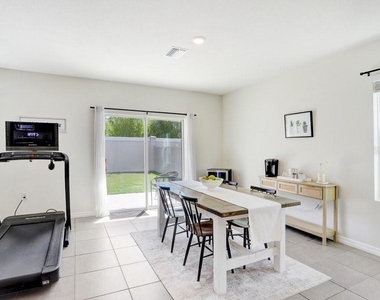 3044 Suncoast Plains Drive - Photo Thumbnail 13