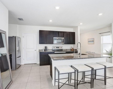 3044 Suncoast Plains Drive - Photo Thumbnail 6