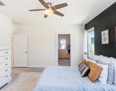 3044 Suncoast Plains Drive - Photo Thumbnail 21