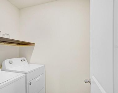 3044 Suncoast Plains Drive - Photo Thumbnail 26