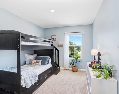 3044 Suncoast Plains Drive - Photo Thumbnail 28