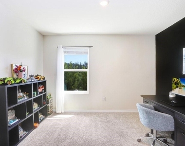 3044 Suncoast Plains Drive - Photo Thumbnail 25