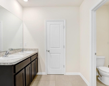 3044 Suncoast Plains Drive - Photo Thumbnail 23