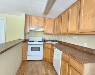 117 N Evergreen Avenue - Photo Thumbnail 7