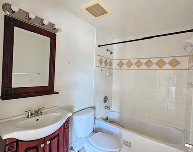 117 N Evergreen Avenue - Photo Thumbnail 8