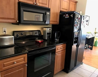 105 S Sherrill Street - Photo Thumbnail 4