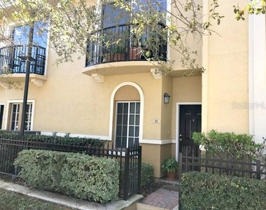 105 S Sherrill Street - Photo Thumbnail 2