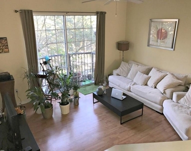 105 S Sherrill Street - Photo Thumbnail 3
