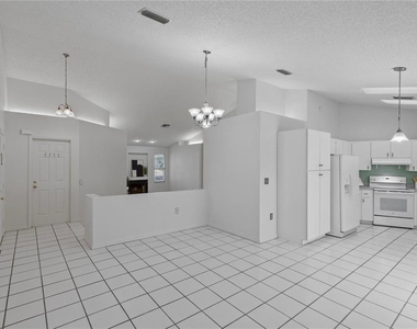 5116 Plantation Drive - Photo Thumbnail 8