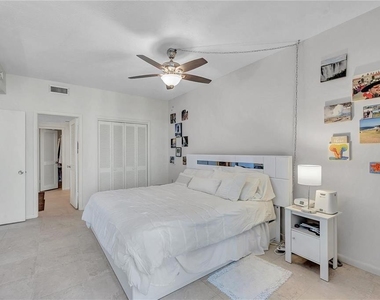 1 Beach Drive Se - Photo Thumbnail 12