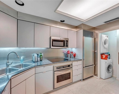 1 Beach Drive Se - Photo Thumbnail 8