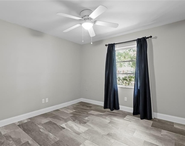 6928 Greenhill Place - Photo Thumbnail 18