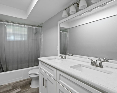 6928 Greenhill Place - Photo Thumbnail 22