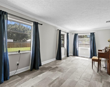 6928 Greenhill Place - Photo Thumbnail 15