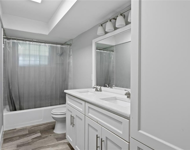 6928 Greenhill Place - Photo Thumbnail 21