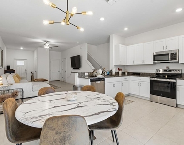 6076 Shiner Street - Photo Thumbnail 12