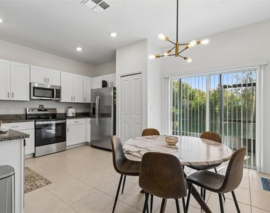 6076 Shiner Street - Photo Thumbnail 11