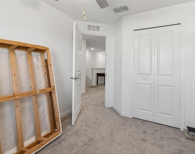 6076 Shiner Street - Photo Thumbnail 22