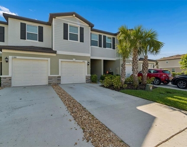 6076 Shiner Street - Photo Thumbnail 2