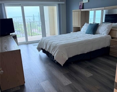 1480 Gulf Boulevard - Photo Thumbnail 8
