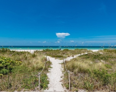 1480 Gulf Boulevard - Photo Thumbnail 25