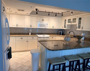 1480 Gulf Boulevard - Photo Thumbnail 4