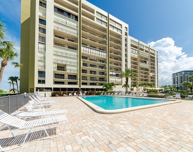 1480 Gulf Boulevard - Photo Thumbnail 23