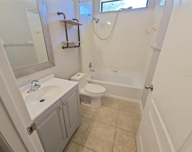 5201 Sunset Canyon Drive - Photo Thumbnail 16