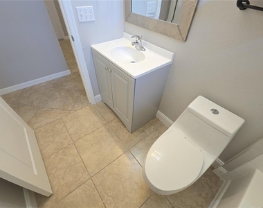 5201 Sunset Canyon Drive - Photo Thumbnail 18
