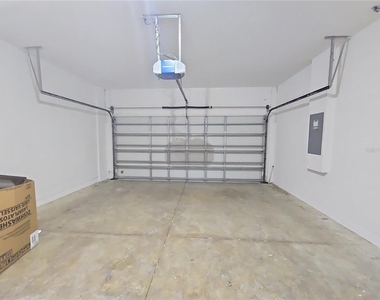 5201 Sunset Canyon Drive - Photo Thumbnail 28