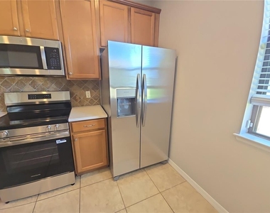 5201 Sunset Canyon Drive - Photo Thumbnail 12