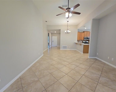 5201 Sunset Canyon Drive - Photo Thumbnail 3