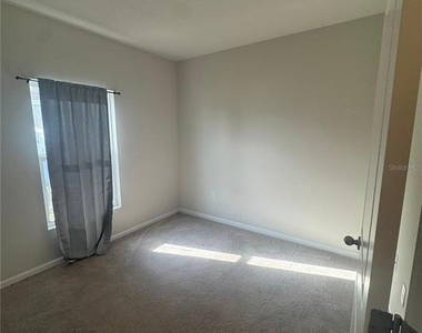 1666 Ambar Court - Photo Thumbnail 16
