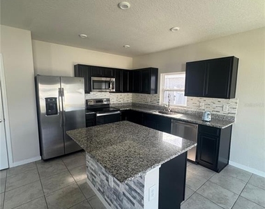 1666 Ambar Court - Photo Thumbnail 6