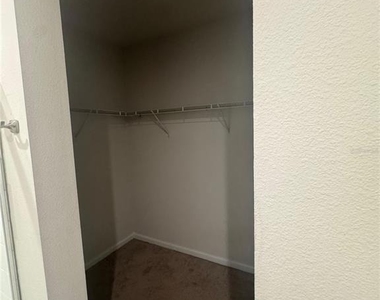 1666 Ambar Court - Photo Thumbnail 17