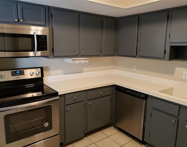 134 Lago Vista Boulevard - Photo Thumbnail 6